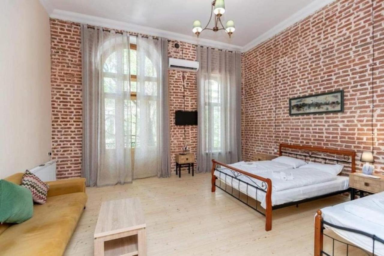 Crypto Hotel Tbilisi Bagian luar foto