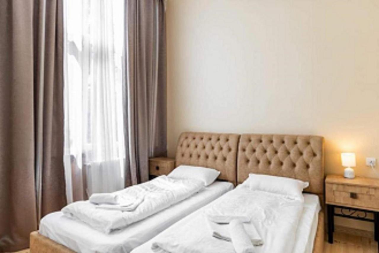 Crypto Hotel Tbilisi Bagian luar foto